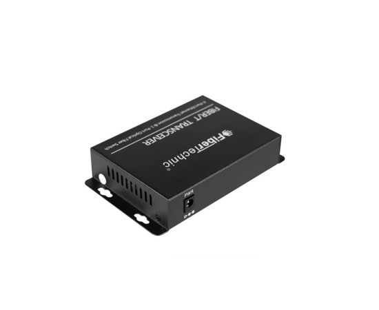 FiberTechnic {1004GEP-SFP-POE} SFP Media Converter, 4x 1G RJ45, 1x SFP, Supports 802.3af/at